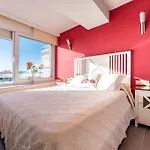 Апартаменты Malagasuite Ocean Sunrise