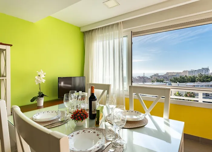 Malagasuite Ocean Sunrise Apartment