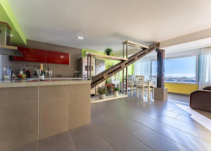 Malagasuite Ocean Sunrise Apartment