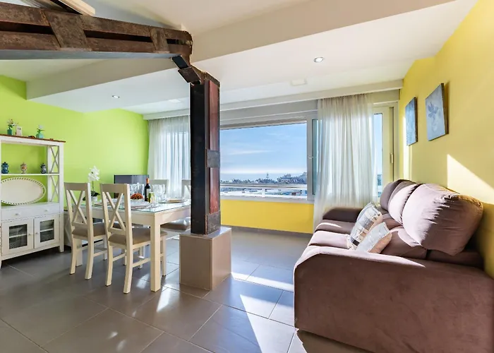 Malagasuite Ocean Sunrise Apartment